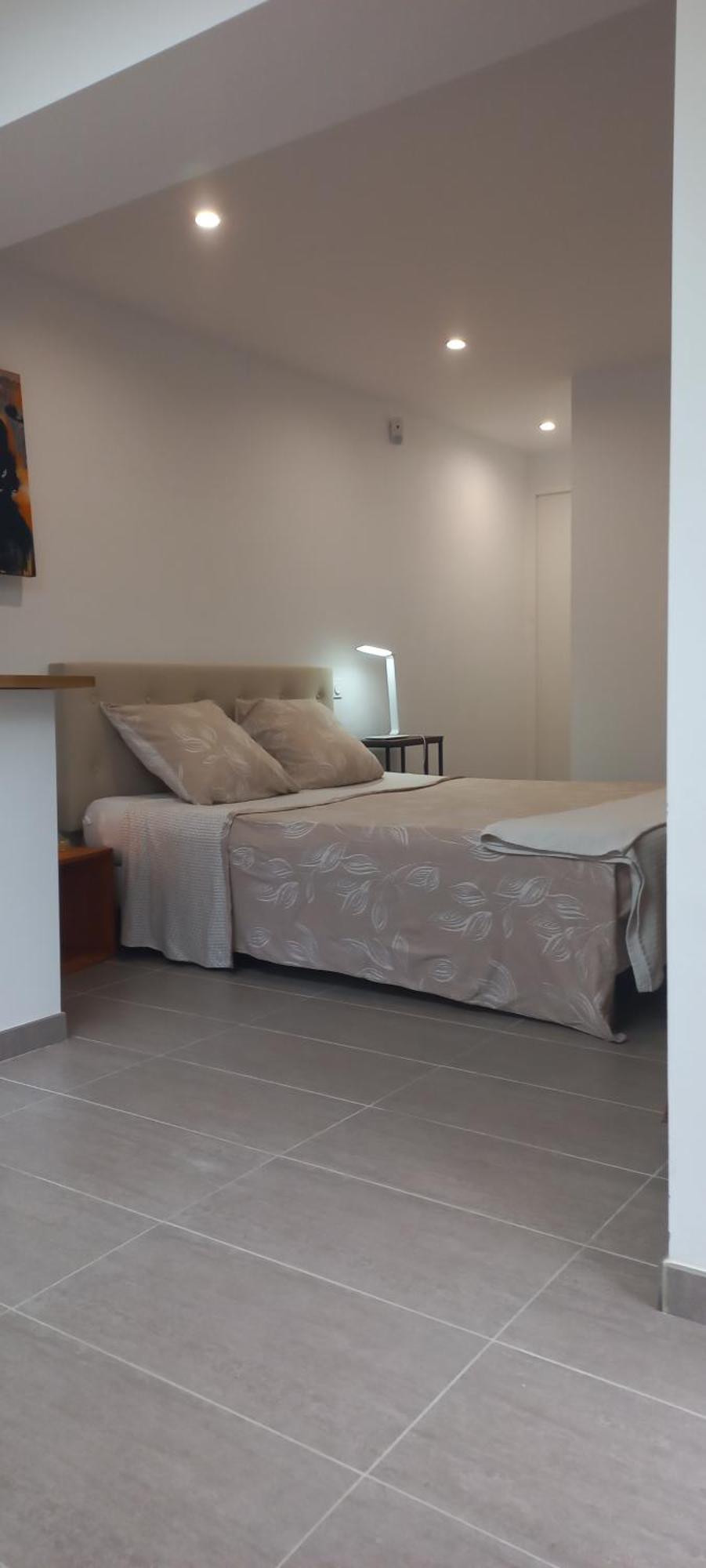 La Casa Bed&Breakfast Entree Independante 26M2 Calme Proche De Tout Wifi Parking Prive Jardin Terrasse Urrugne Bagian luar foto