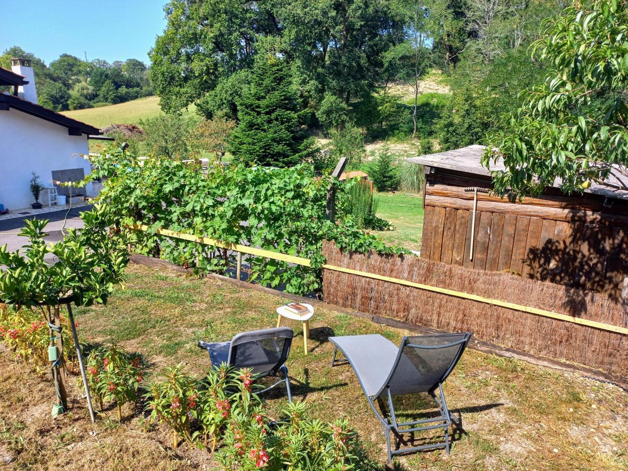 La Casa Bed&Breakfast Entree Independante 26M2 Calme Proche De Tout Wifi Parking Prive Jardin Terrasse Urrugne Bagian luar foto